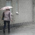 UK weather: Met Office warns Brits to charge all mobile phones and prepare